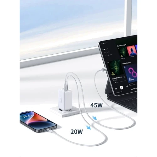 Зарядний пристрій Ugreen Wall Charger 2xUSB-C+USB CD244 65W White (15334): Кількість USB-портів 3