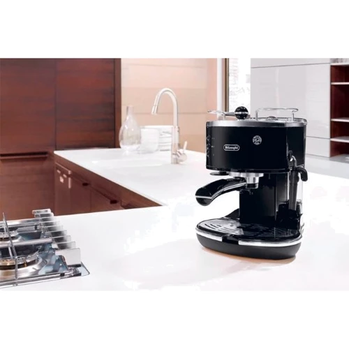 Кавоварка DeLonghi ECO 311 BK: Тиск, бар 15
