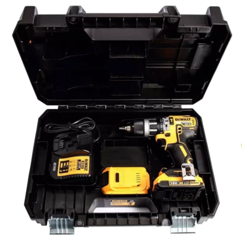 Шуруповерт DeWalt DCD796P2: Тип патрона быстрозажимной