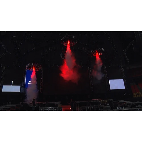 CHAUVET Geyser RGB: Производительность 17 000 куб. футов дыма в минуту