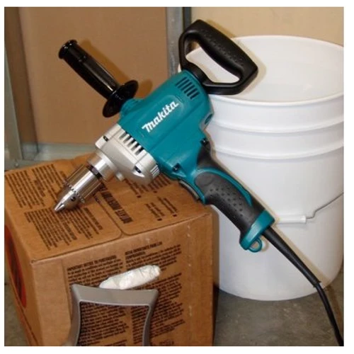 Дрель безударная Makita DS4011: Тип патрона ключевой
