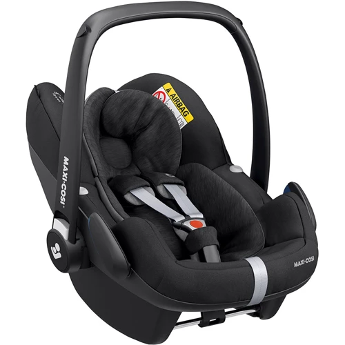 Автокрісло MAXI-COSI Pebble PRO i-Size Essential Black: Внутрішні ремені 3-х точковий ремінь з м'якими накладками
