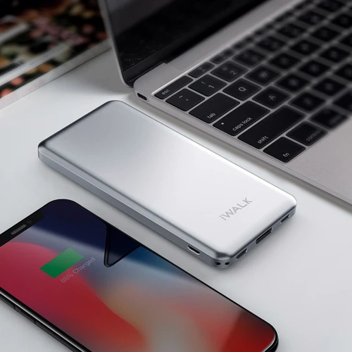 Внешний аккумулятор iWALK Power Bank Chic 10000mAh Silver (UBC10000P): Встроенный кабель нет