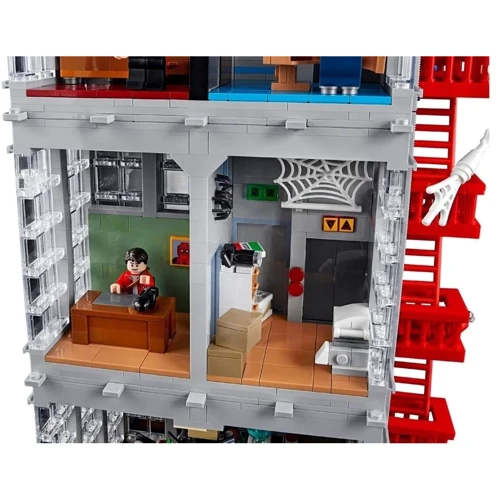 Конструктор LEGO Super Heroes Marvel Людина-Павук: Дейлі Бьюгл 3772 деталі (76178) фото 6