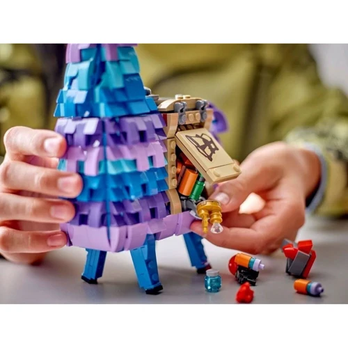Конструктор LEGO Fortnite Supply Llama 691 деталей (77071) фото 6