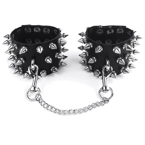 Наручники с шипами Art of Sex - Rose Spiked Leather Handcuffs