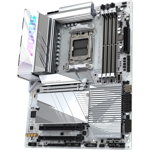 GIGABYTE X670E AORUS PRO X: Разъемы на плате USB 3.2 Gen 2, USB 3.2 Gen 1, USB 2.0, PCI Express x1, SATA 3.0, M.2