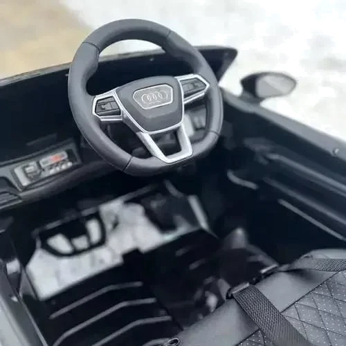 Дитячий електромобіль Bambi Racer Audi Audi e-tron GT чорний (M 4938EBLR-2) фото 10
