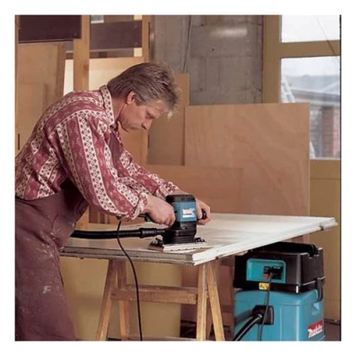 Шлифмашина вибро Makita 9046: Потребляемая мощность 600 Вт