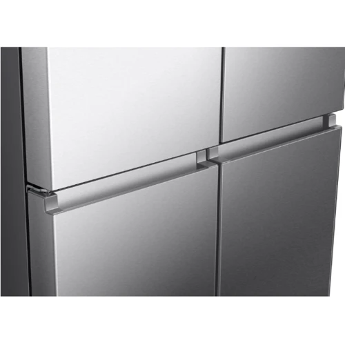 Холодильник Side-by-Side Hisense RQ5P470SAIE: Объем морозильной камеры, л 179