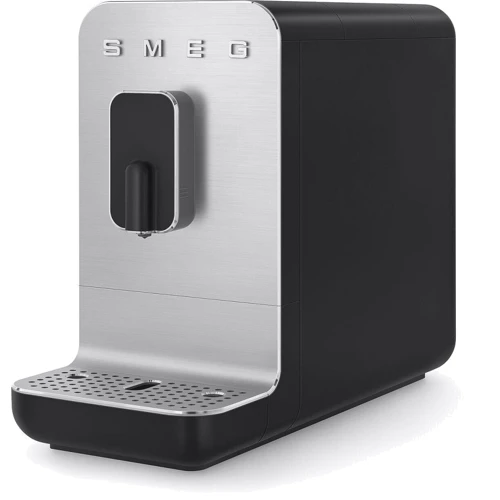 Кофеварка SMEG BCC11BLMEU: Объем резервуара для воды, л 1.4