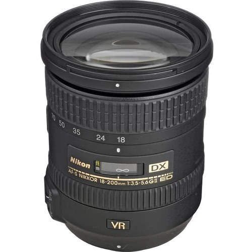 Объектив для фотоаппарата Nikon AF-S DX Nikkor 18-200mm f/3,5-5,6G ED VR: Диафрагма при мин./макс. фокусном расстоянии f/3.5-5.6