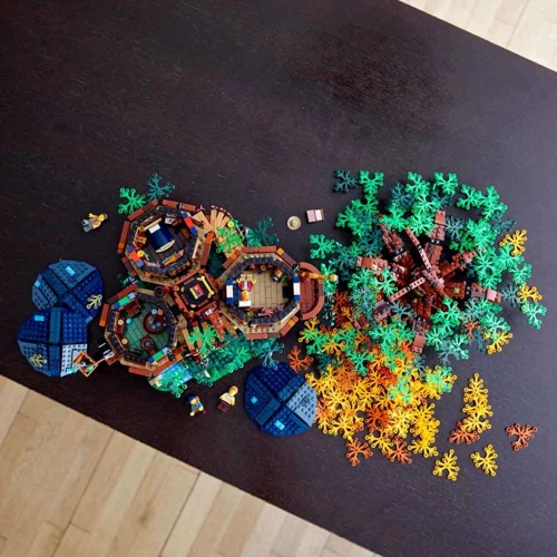 Конструктор LEGO Ideas Будинок на дереві 3036 деталей (21318): Рекомендований вік 16+