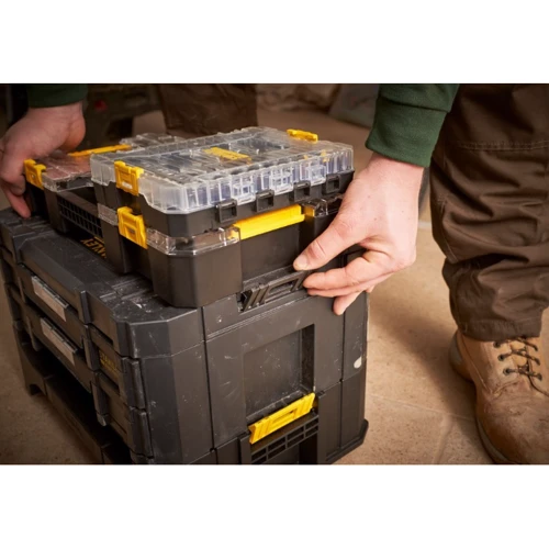 Набір гайкових ключів Stanley FMMT98104-0: Упаковка пластиковый кейс