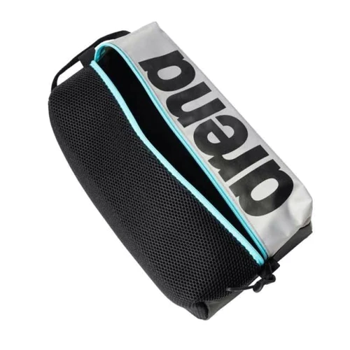 Косметичка Arena SPIKY III POCKET BAG UNI черно-голубая (005570-104): Страна производитель Китай