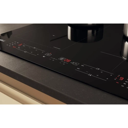 Варильна поверхня WHIRLPOOL WLB4060CPNE: Робоча поверхня стеклокерамика
