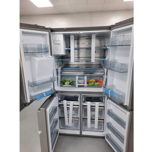 Холодильник Side-by-Side Hisense RQ760N4AIF: Расположение морозильной камеры Нижнее