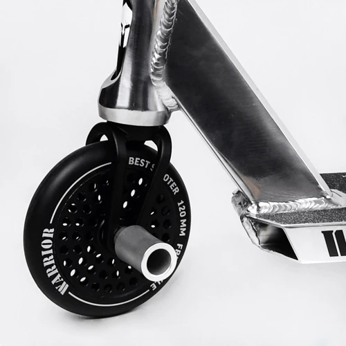 Самокат трюковый Best Scooter Warrior Black and White (112764): Количество колес 2