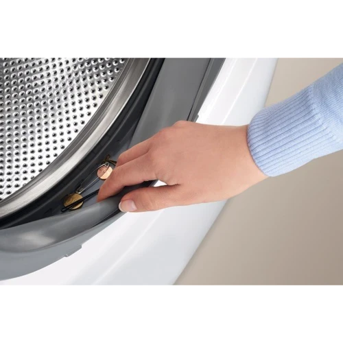 Стиральная машина Electrolux EW2F672SP: Тип машины Автомат