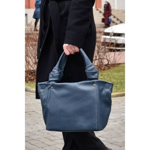Жіноча сумка-мішок ARTiS Bags блакитна (1726920): Фактура матова, Зерниста