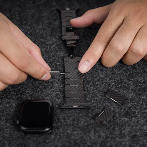 Аксесуар для Watch Switcheasy Carbon Fiber Band Black (MAW245035BK22) для Apple Watch 42/44/45/49mm фото 12