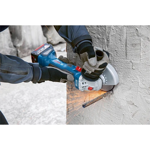 Болгарка (угловая шлифмашина) Bosch GWS 18V-10 (06019J4004): Питание от аккумулятора