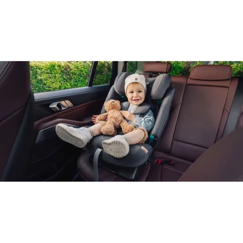 Автокрісло Britax Romer Advansafix Pro Classic Deep Grey (2000040901): Кріплення Isofix есть