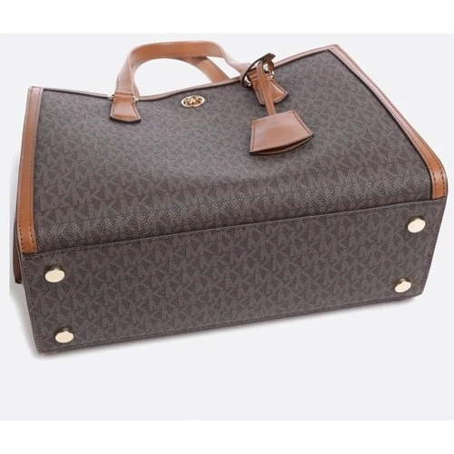 Женская сумка тоут Michael Kors CHANTAL MD SATCHEL темно-коричневая (30F2G7CS2B252): Страна производитель США