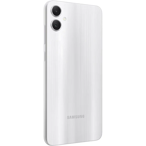 Смартфон Samsung Galaxy A05 4/128GB Silver A055F: Встроенная память 128 ГБ