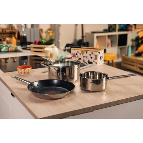 Сковорода Tefal Cook Eat 24 см (B9220404): Антипригарное покрытие Титановое