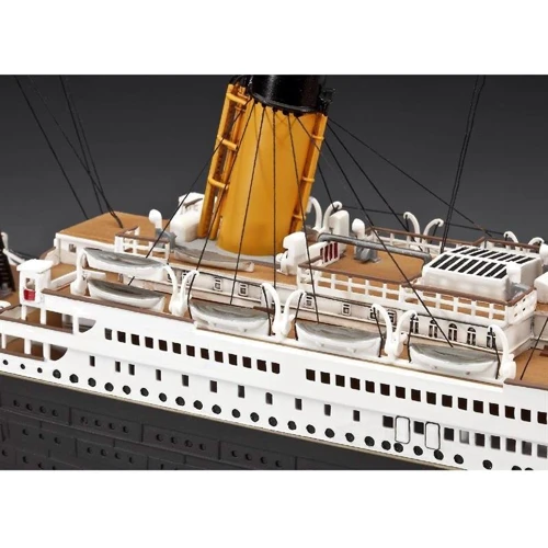 Сборная модель Revell набор Лайнер Титаник. К 100летию постройки. уровень 5 масштаб 1:400: Масштаб 1:400