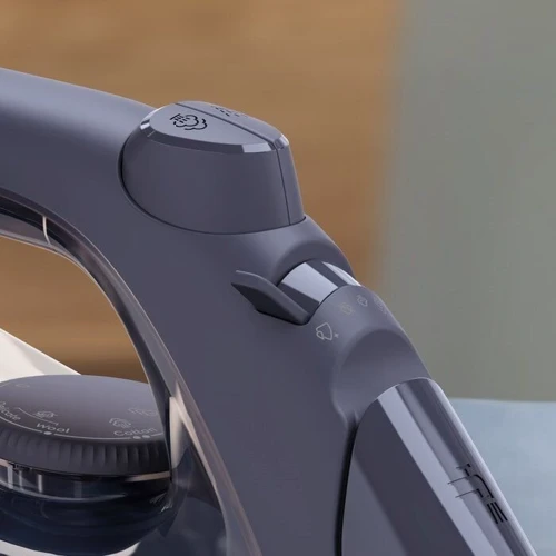 Утюг Electrolux E6SI1-4MN: Мощность, Вт 2500