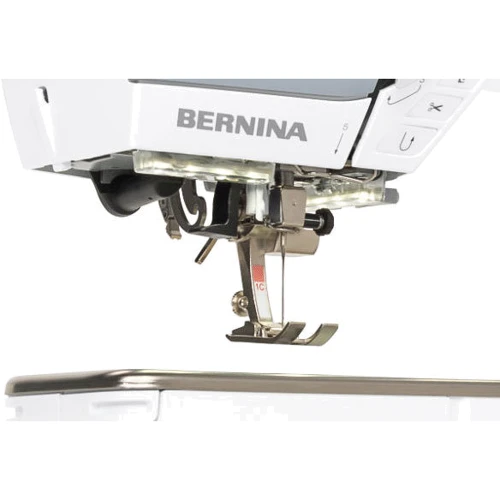 Швейная машина Швейно-вышивальная машина Bernina Bernette B590 фото 14