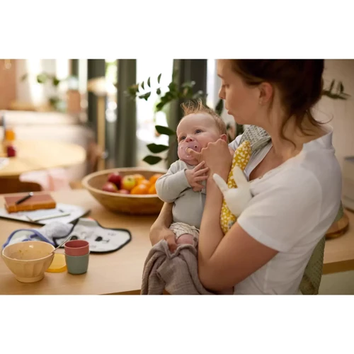 Пустышка для девочки Philips AVENT Soothie 0-6 мес розовый 2 шт (SCF099/22): Форма соски ортодонтическая