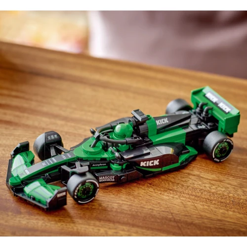Конструктор LEGO Speed Champions Автомобиль для гонок KICK Sauber F1 Team C44 259 деталей (77247): Рекомендуемый возраст от 10 лет