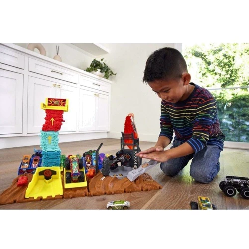 Игровой набор Hot Wheels Драйвовые соревнования серии Тренировочная арена (HNB92) фото 3