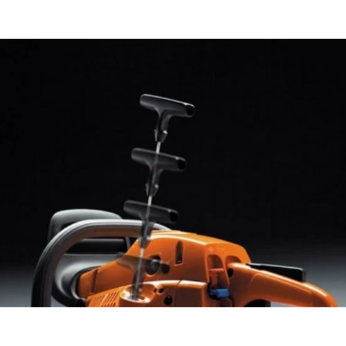 Бензопила Husqvarna 365 (9670828-18): Ємність паливного бака, л 0.77