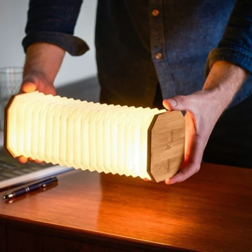 Светильник на аккумуляторе Gingko ACCORDION дерево орех (G006WT): Вид Фонарик