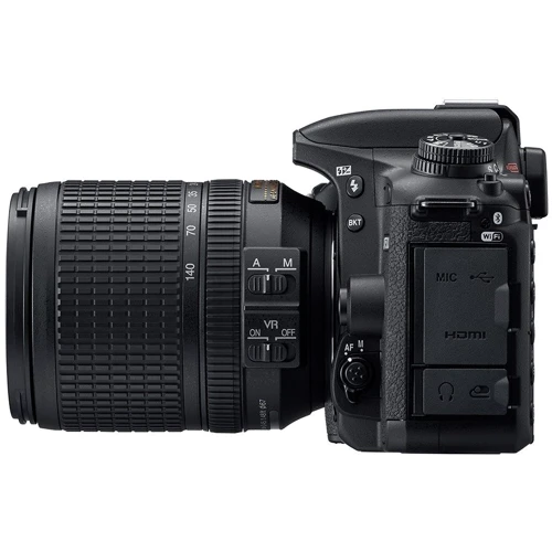 Nikon D7500 kit (18-200mm) VR: Тип матрицы CMOS