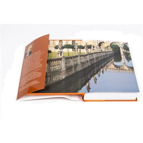 Вітторіо Згарбі: Італія - країна чудес: ISBN 978-5-387-01621-9