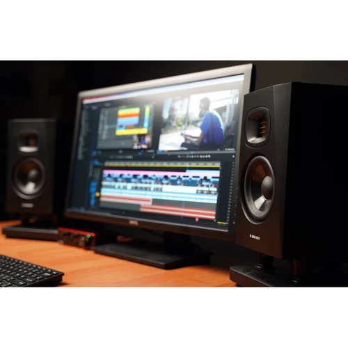 Студійний монітор ADAM AUDIO T5V: Вид Активный