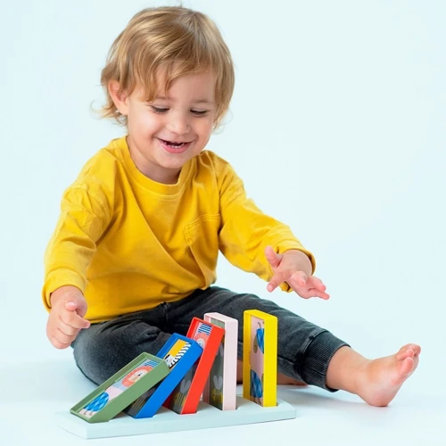 Розвиваюча гра Taf Toys колекції Саванна Моє перше доміно (12865): Призначення іграшки Развитие памяти, Развитие внимания, Мелкая моторика, Любознательность, Знакомство с окружающим миром