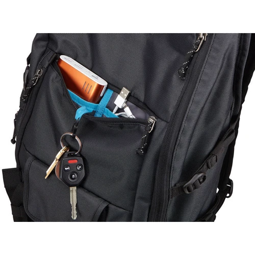 Thule Subterra Backpack Dark Shadow (TSDP115DS) for MacBook Pro 15": Материал нейлон