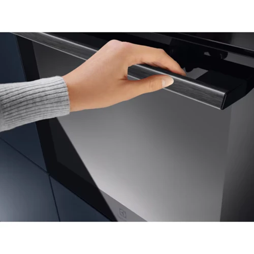 Духовой шкаф электрический Electrolux LOD6F77WZ: Класс энергопотребления A