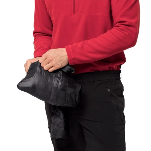 Пуховик Jack Wolfskin Atmosphere JKT 1204421-6000 46 чорний зимовий з капюшоном: Тип застібки На молнии