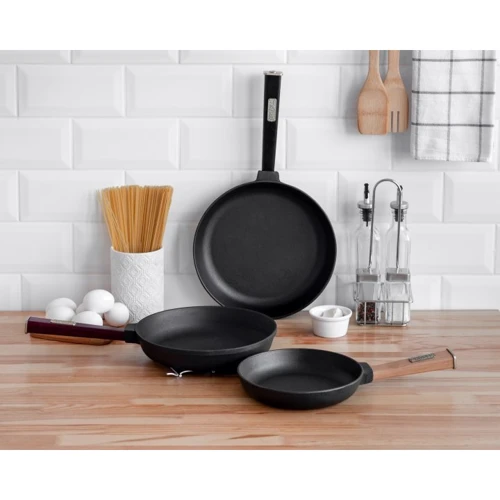 Сковорода Brizoll Optima-Black 24х4.65 см (O2440-P1): Тип сковороды Традиционная
