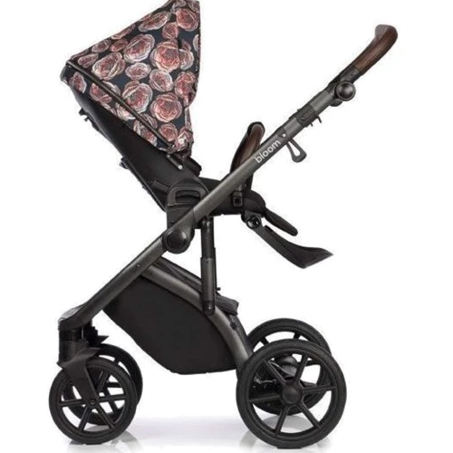 Універсальна коляска 2 в 1 Roan Bloom 9023-RB-25, Vintage flowers, чорний: Тип коляски Универсальная коляска (2-в-1)