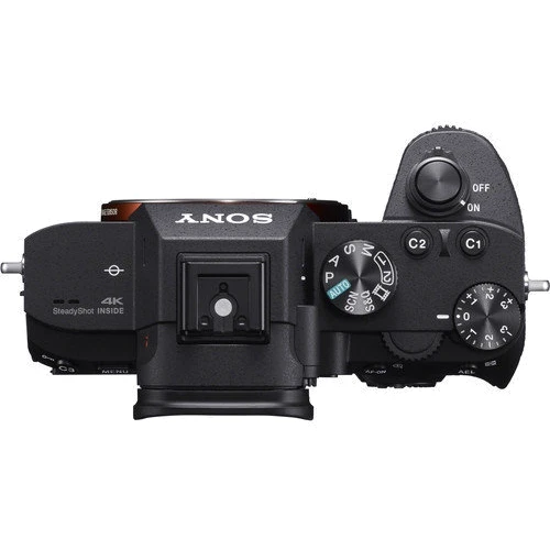 Sony Alpha A7 III kit (28-70mm) (ILCE7M3KB): Сменный объектив + (Sony E)
