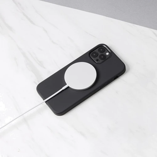 Чехол для iPhone SwitchEasy MagSkin MFM Black (GS-103-179-224-11) for iPhone 12 Pro Max фото 12