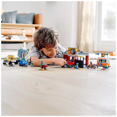 LEGO City Тюнинг-мастерская (60258) фото 8